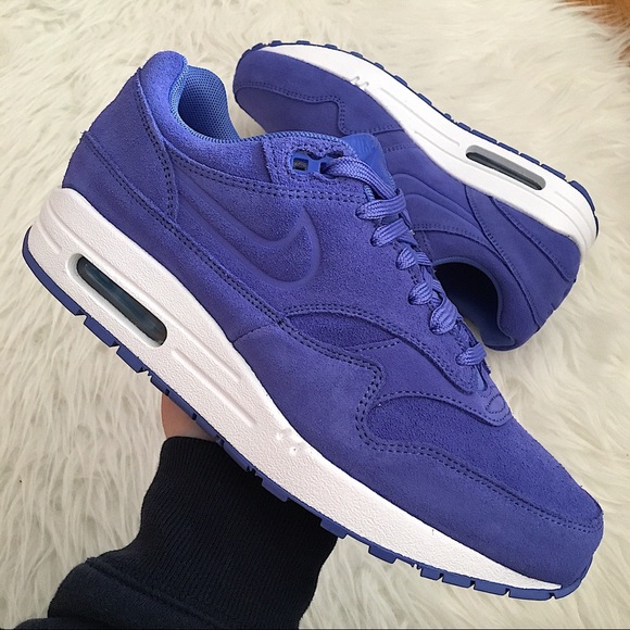 Nike Shoes - Nike Air Max 1 Premium Sneakers